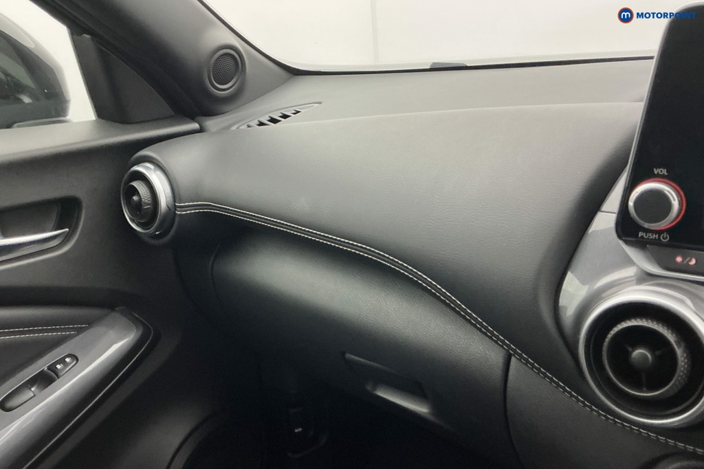Nissan Juke N-Connecta Automatic Petrol-Electric Hybrid SUV - Stock Number (1643761) - 18th supplementary image