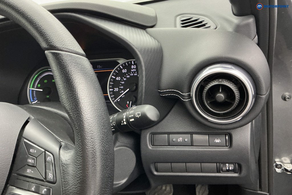 Nissan Juke N-Connecta Automatic Petrol-Electric Hybrid SUV - Stock Number (1643761) - 22nd supplementary image