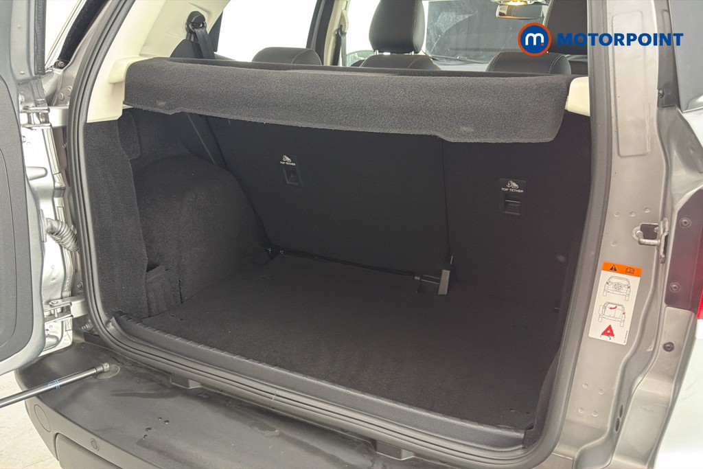 Ford Ecosport Active Manual Petrol SUV - Stock Number (1644069) - 33rd supplementary image