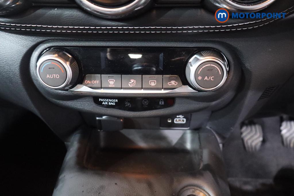 Nissan Juke N-Connecta Manual Petrol SUV - Stock Number (1644287) - 4th supplementary image