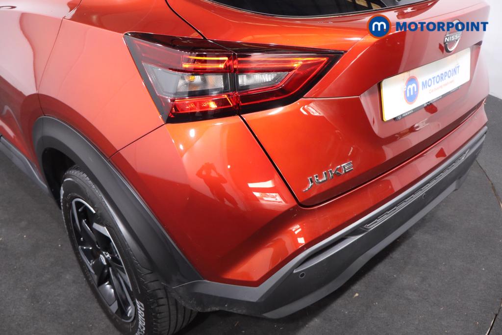 Nissan Juke N-Connecta Manual Petrol SUV - Stock Number (1644287) - 15th supplementary image