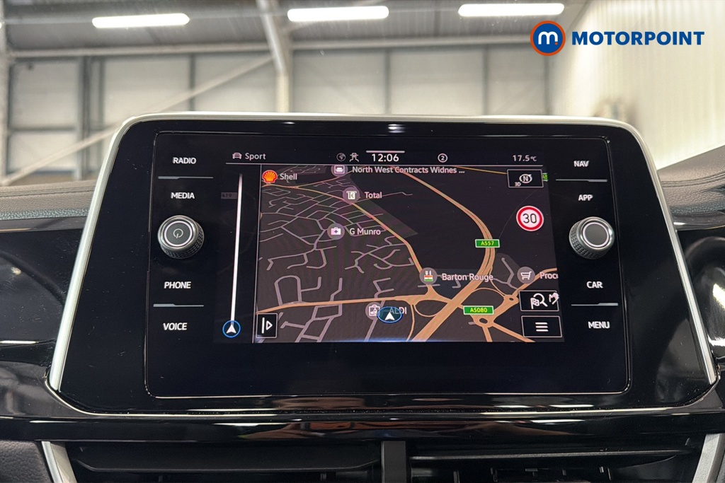 Volkswagen T-Roc R-Line Automatic Petrol SUV - Stock Number (1644405) - 9th supplementary image