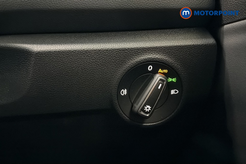 Volkswagen T-Roc R-Line Automatic Petrol SUV - Stock Number (1644405) - 11th supplementary image