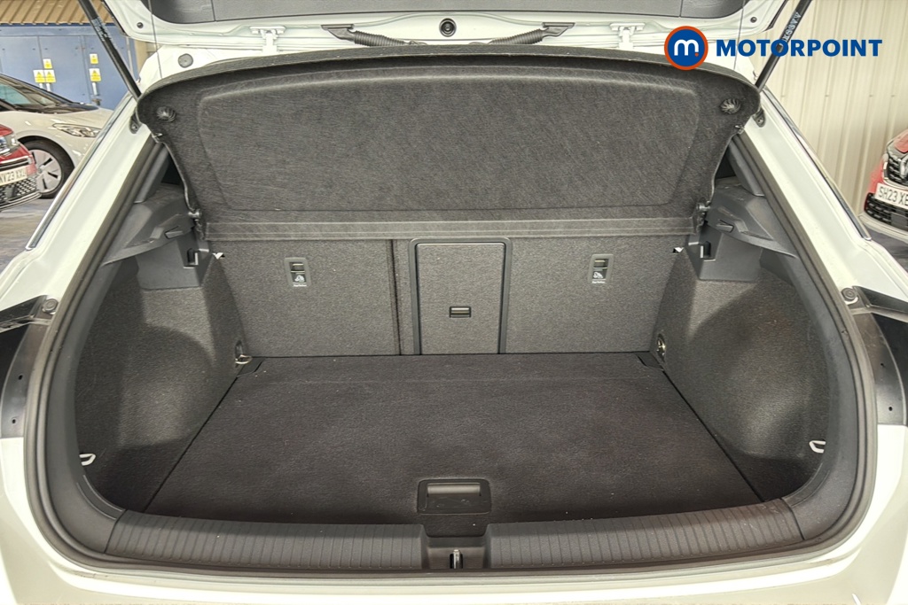 Volkswagen T-Roc R-Line Automatic Petrol SUV - Stock Number (1644405) - 30th supplementary image