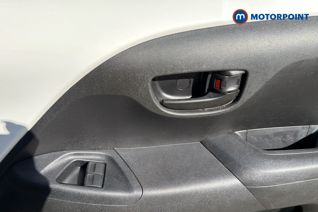 Peugeot 108 Active Manual Petrol Hatchback - Stock Number (1644470) - 19th supplementary image