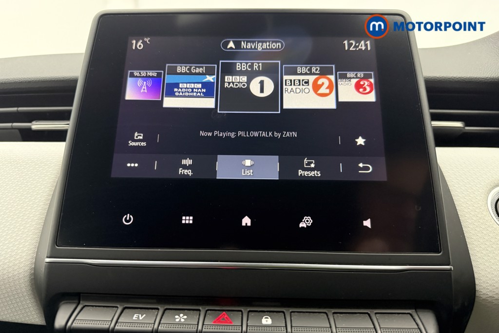 Renault Clio Techno Automatic Petrol-Electric Hybrid Hatchback - Stock Number (1644524) - 4th supplementary image