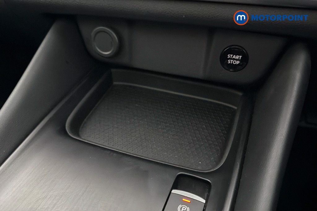 Nissan Qashqai N-Connecta Automatic Petrol-Electric Hybrid SUV - Stock Number (1644542) - 17th supplementary image