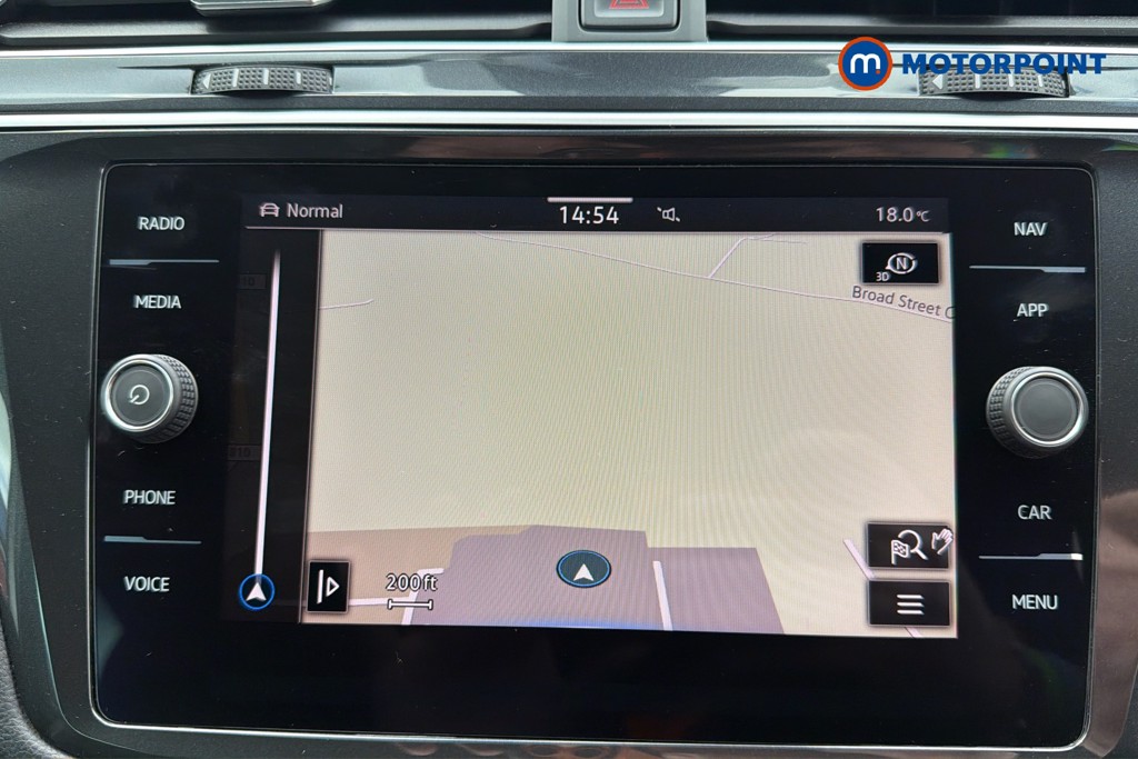 Volkswagen Tiguan R-Line Automatic Petrol SUV - Stock Number (1644838) - 10th supplementary image