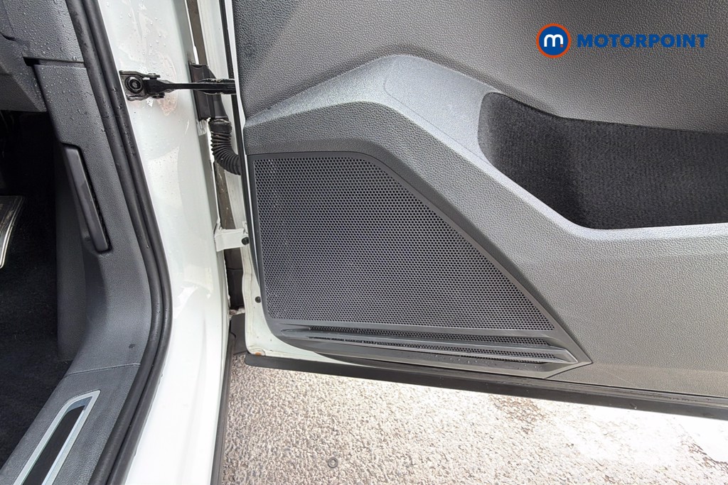 Volkswagen Tiguan R-Line Automatic Petrol SUV - Stock Number (1644838) - 21st supplementary image