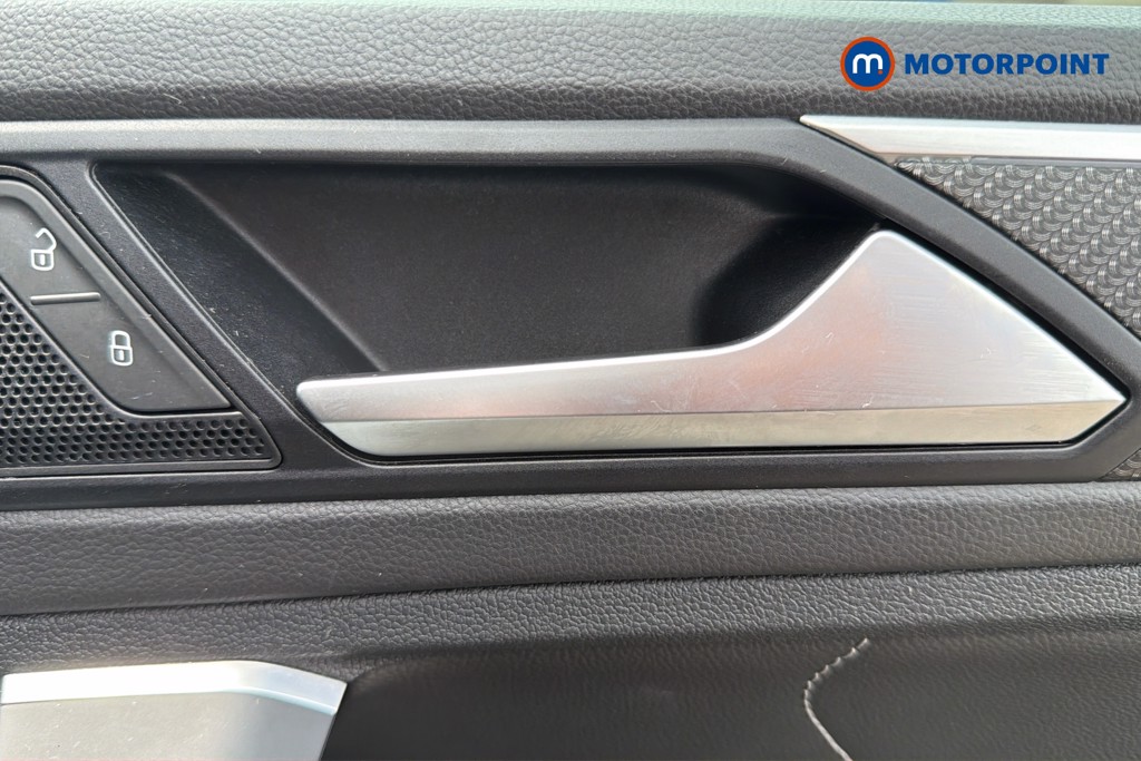 Volkswagen Tiguan R-Line Automatic Petrol SUV - Stock Number (1644838) - 42nd supplementary image