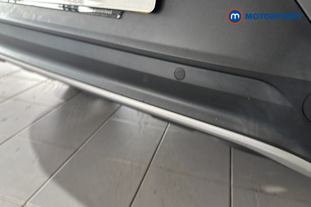Volkswagen T-Roc SEL Manual Petrol SUV - Stock Number (1645068) - 39th supplementary image