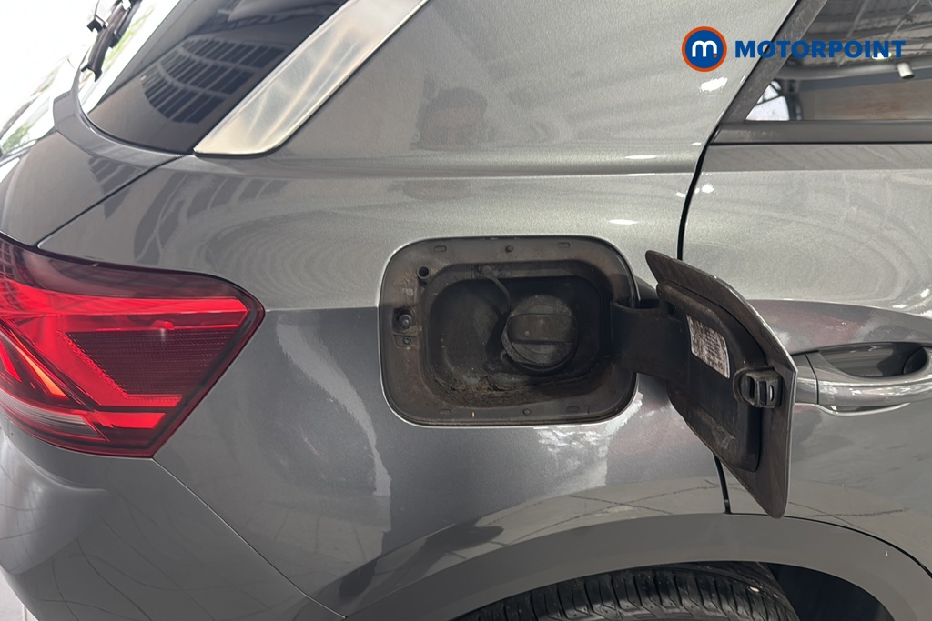 Volkswagen T-Roc SEL Manual Petrol SUV - Stock Number (1645068) - 41st supplementary image