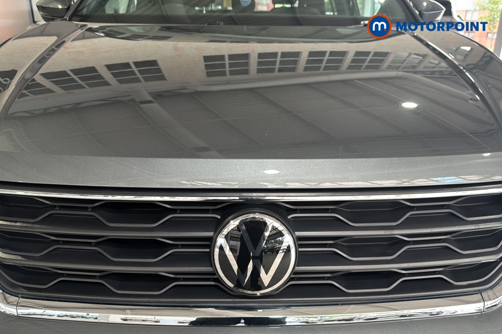 Volkswagen T-Roc SEL Manual Petrol SUV - Stock Number (1645068) - 43rd supplementary image