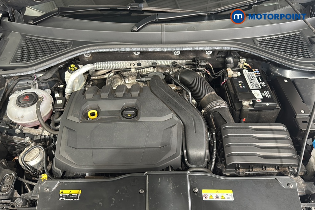 Volkswagen T-Roc SEL Manual Petrol SUV - Stock Number (1645068) - 48th supplementary image