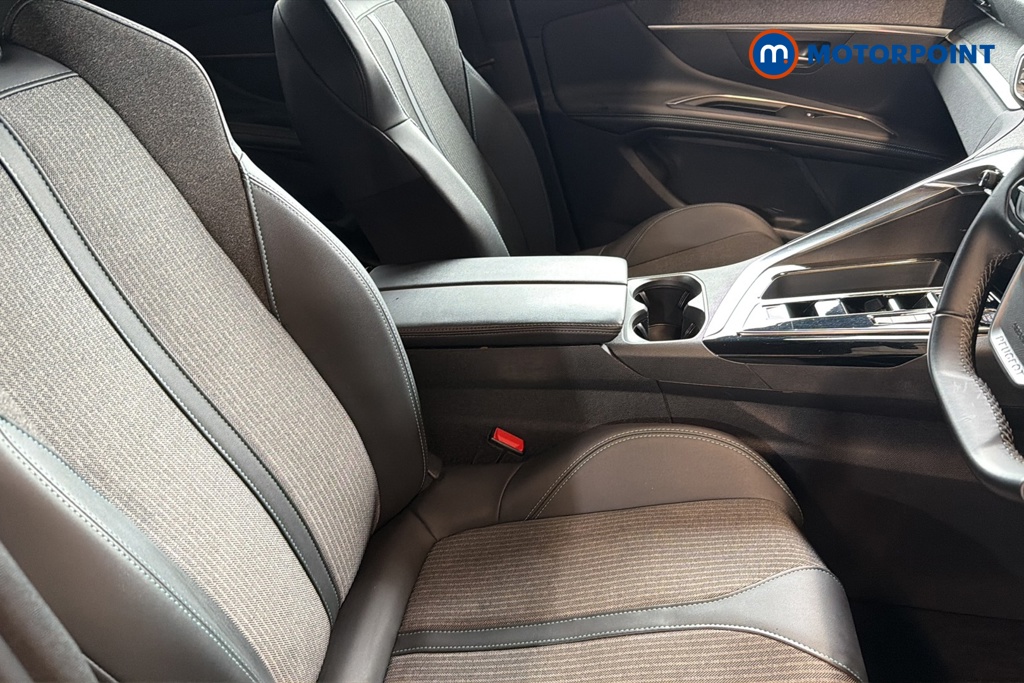 Peugeot 3008 Allure Premium-Plus Automatic Diesel SUV - Stock Number (1645853) - 22nd supplementary image