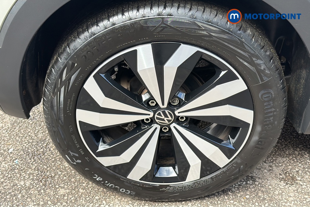 Volkswagen T-Cross Black Edition Manual Petrol SUV - Stock Number (1645878) - 46th supplementary image