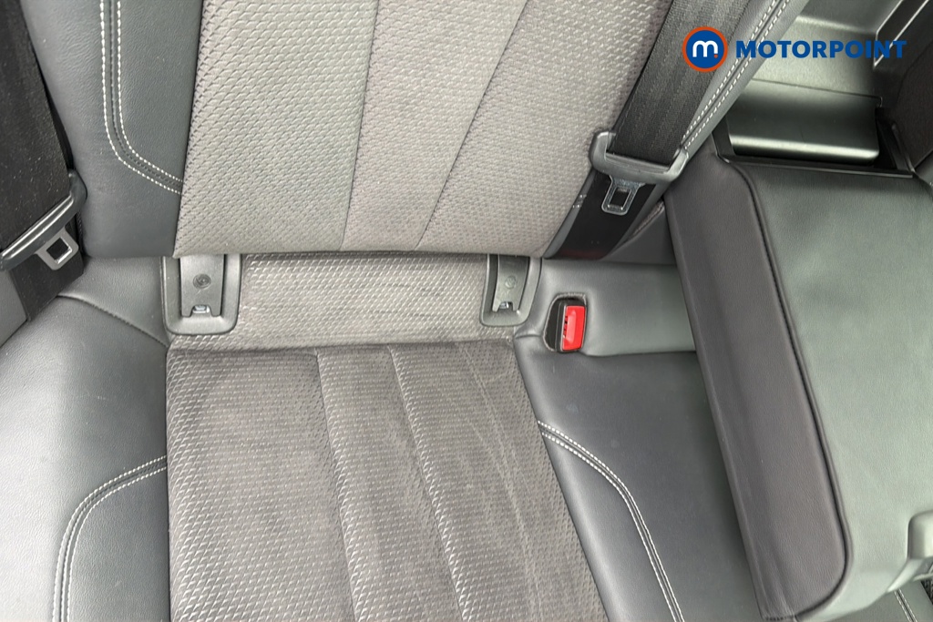 Audi A4 S Line Automatic Petrol Estate - Stock Number (1645977) - 27th supplementary image