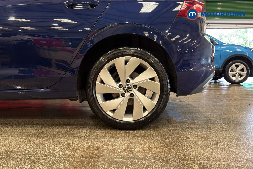 Volkswagen Golf Style Manual Petrol Hatchback - Stock Number (1645999) - 48th supplementary image