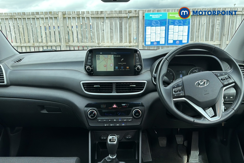 Hyundai Tucson Se Nav Manual Petrol SUV - Stock Number (1646379) - 1st supplementary image