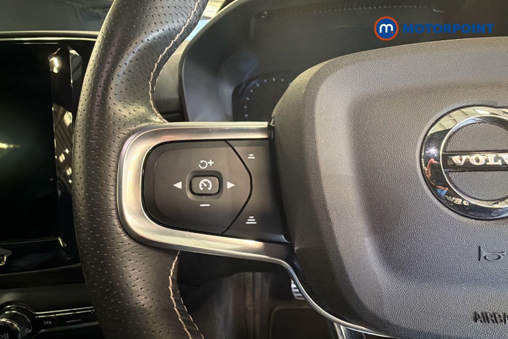 Volvo Xc40 R Design Pro Automatic Petrol SUV - Stock Number (1646791) - 3rd supplementary image