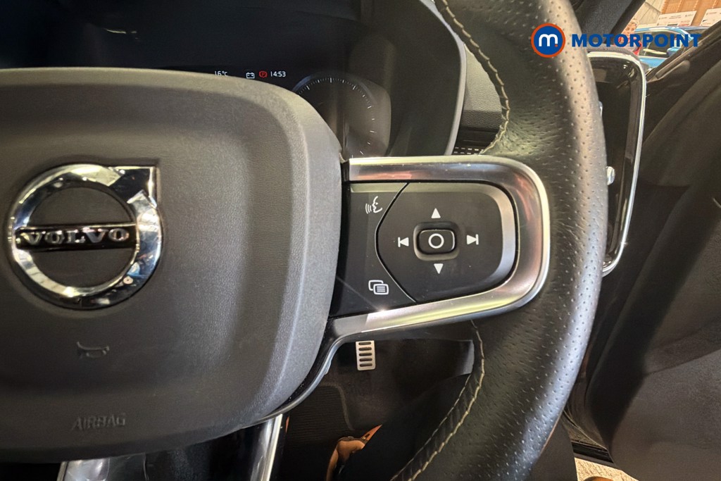 Volvo Xc40 R Design Pro Automatic Petrol SUV - Stock Number (1646791) - 4th supplementary image