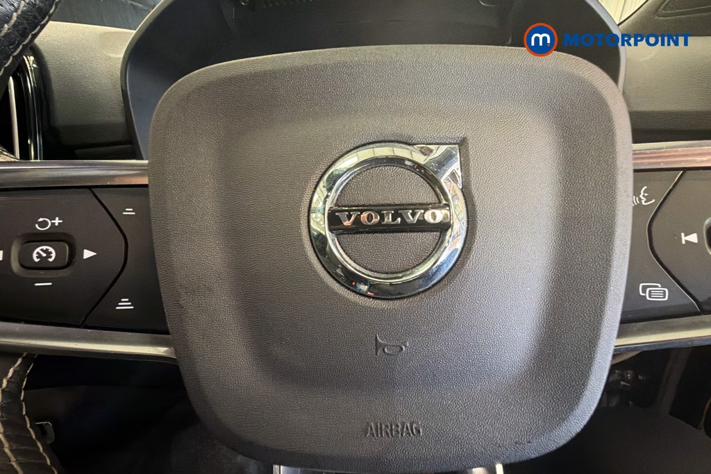 Volvo Xc40 R Design Pro Automatic Petrol SUV - Stock Number (1646791) - 5th supplementary image