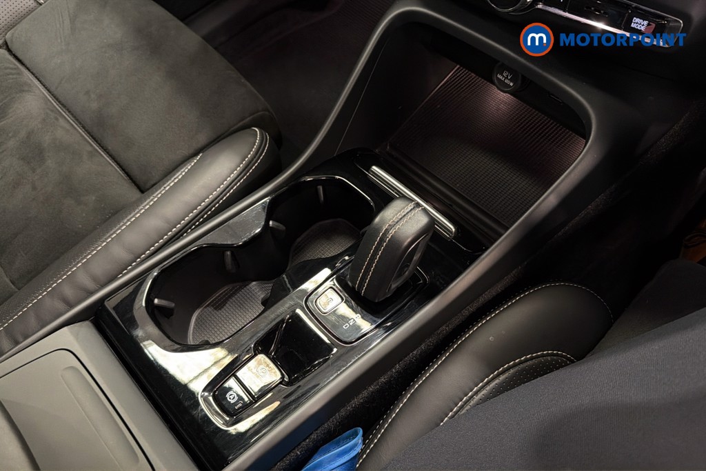 Volvo Xc40 R Design Pro Automatic Petrol SUV - Stock Number (1646791) - 15th supplementary image