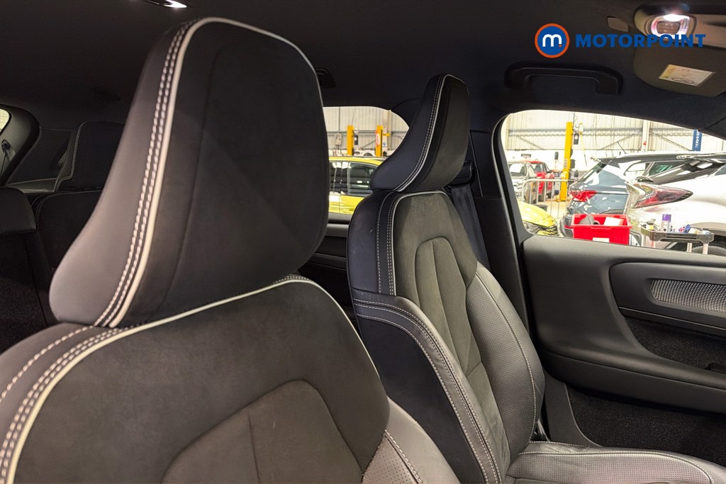 Volvo Xc40 R Design Pro Automatic Petrol SUV - Stock Number (1646791) - 23rd supplementary image