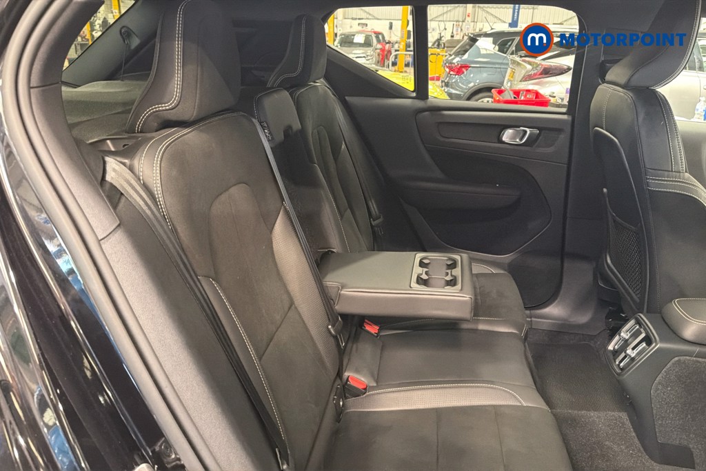 Volvo Xc40 R Design Pro Automatic Petrol SUV - Stock Number (1646791) - 28th supplementary image
