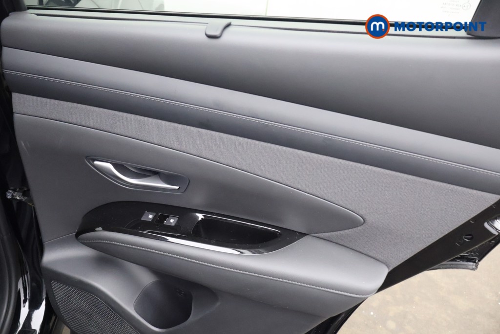 Hyundai Tucson Ultimate Automatic Petrol SUV - Stock Number (1647516) - 17th supplementary image