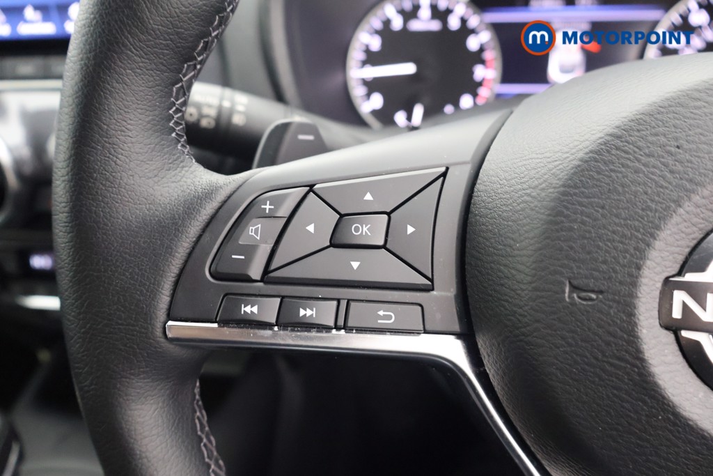 Nissan Juke Tekna Automatic Petrol SUV - Stock Number (1647558) - 2nd supplementary image