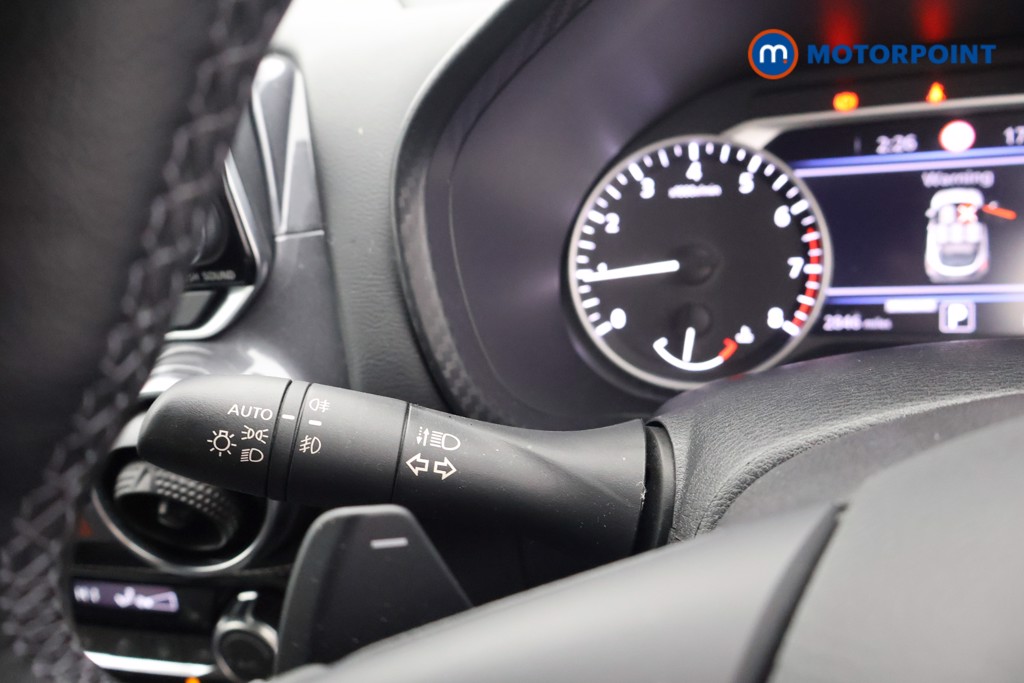 Nissan Juke Tekna Automatic Petrol SUV - Stock Number (1647558) - 5th supplementary image