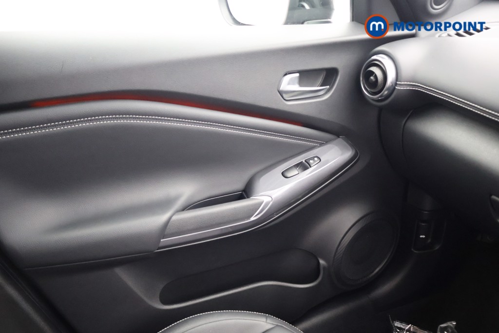 Nissan Juke Tekna Automatic Petrol SUV - Stock Number (1647558) - 10th supplementary image