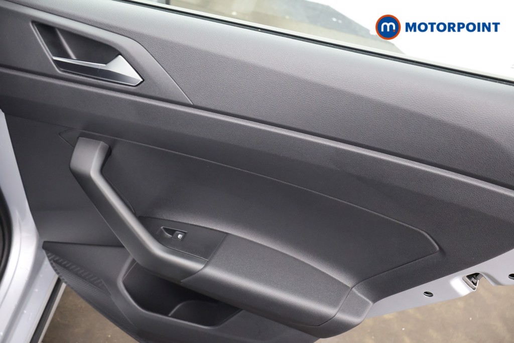 Volkswagen Taigo Life Manual Petrol SUV - Stock Number (1647560) - 16th supplementary image
