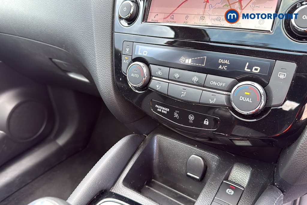 Nissan Qashqai N-Connecta Manual Petrol SUV - Stock Number (1647688) - 12th supplementary image