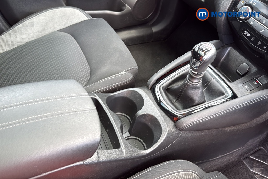 Nissan Qashqai N-Connecta Manual Petrol SUV - Stock Number (1647688) - 15th supplementary image