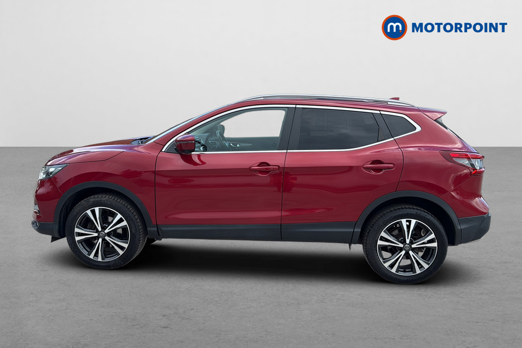 Nissan Qashqai N-Connecta Manual Petrol SUV - Stock Number (1647688) - Drivers side