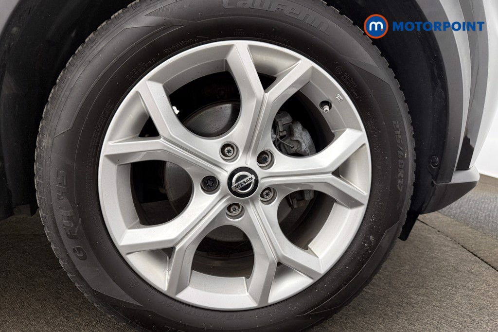 Nissan Juke N-Connecta Manual Petrol SUV - Stock Number (1647767) - 11th supplementary image