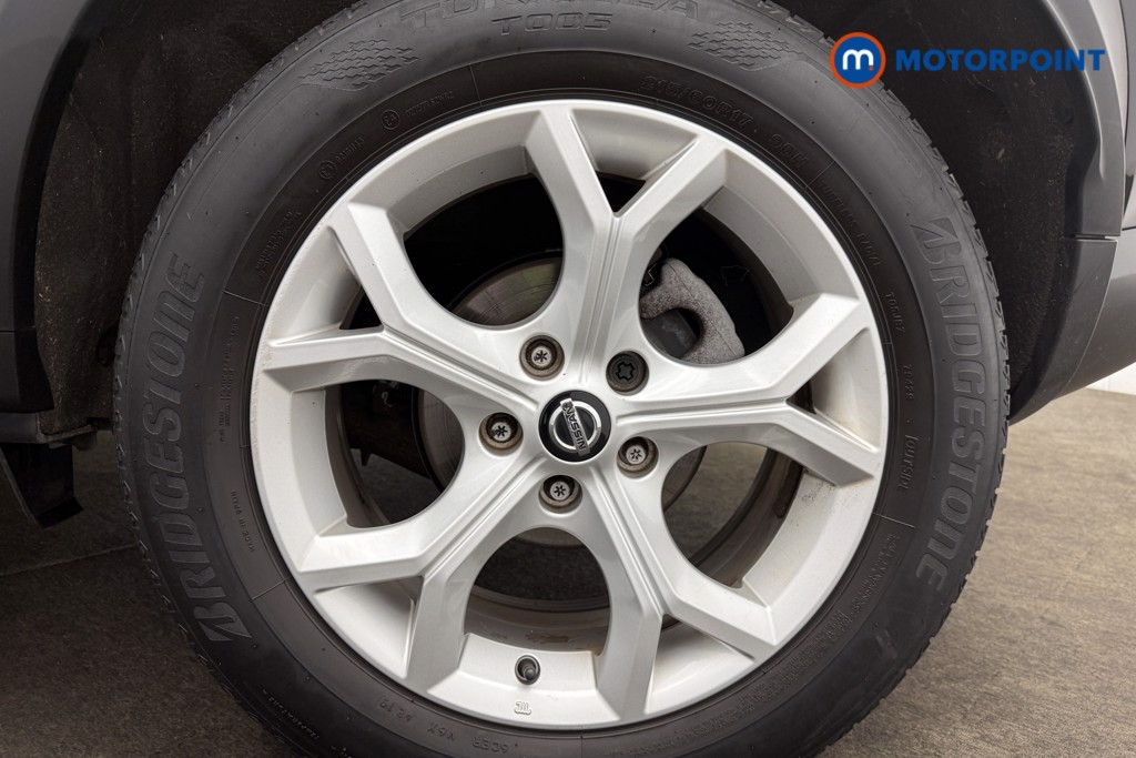 Nissan Juke N-Connecta Manual Petrol SUV - Stock Number (1647767) - 13th supplementary image