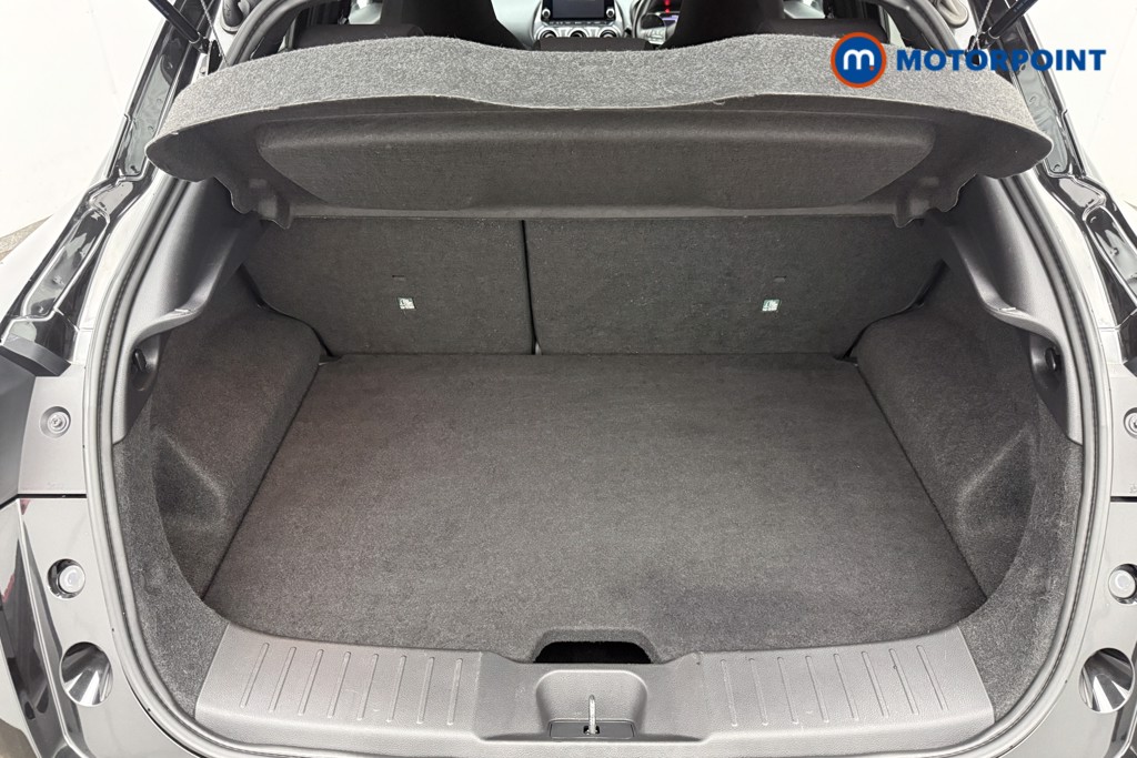 Nissan Juke N-Connecta Manual Petrol SUV - Stock Number (1647767) - 21st supplementary image