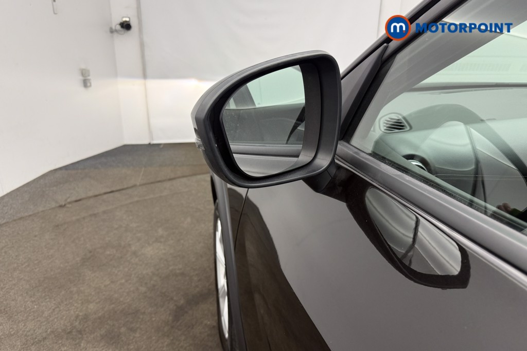 Nissan Juke N-Connecta Manual Petrol SUV - Stock Number (1647767) - 29th supplementary image