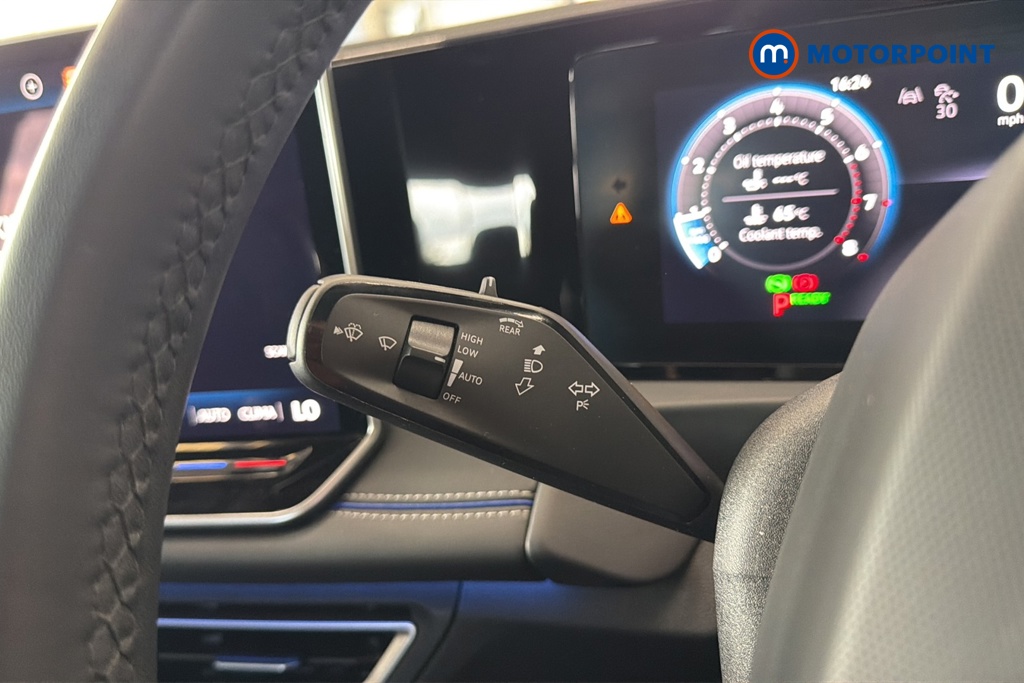 Volkswagen Tiguan R-Line Automatic Petrol SUV - Stock Number (1647795) - 5th supplementary image