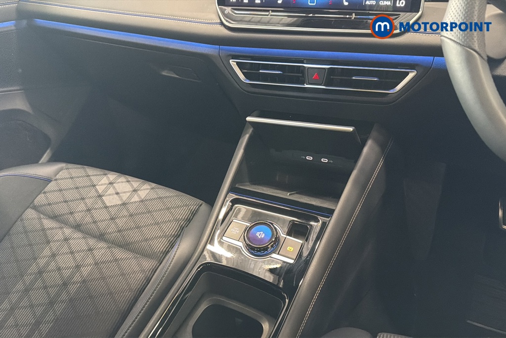 Volkswagen Tiguan R-Line Automatic Petrol SUV - Stock Number (1647795) - 15th supplementary image
