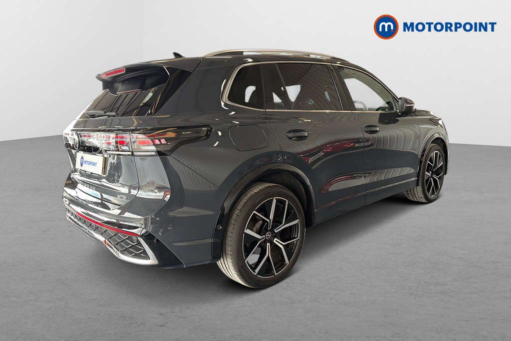 Volkswagen Tiguan R-Line Automatic Petrol SUV - Stock Number (1647795) - Passenger side rear corner