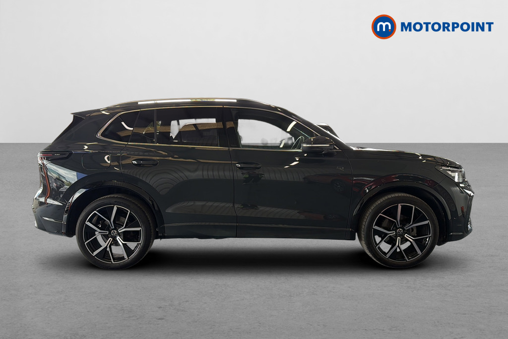 Volkswagen Tiguan R-Line Automatic Petrol SUV - Stock Number (1647795) - Passenger side