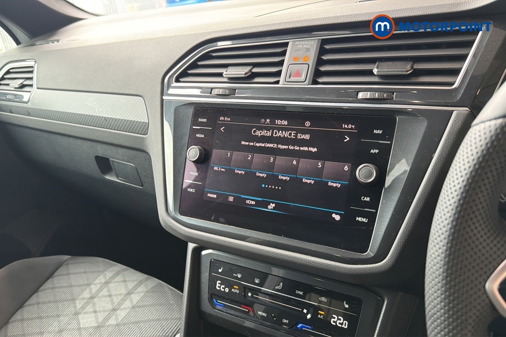Volkswagen Tiguan Black Edition Automatic Petrol Plug-In Hybrid SUV - Stock Number (1648025) - 8th supplementary image