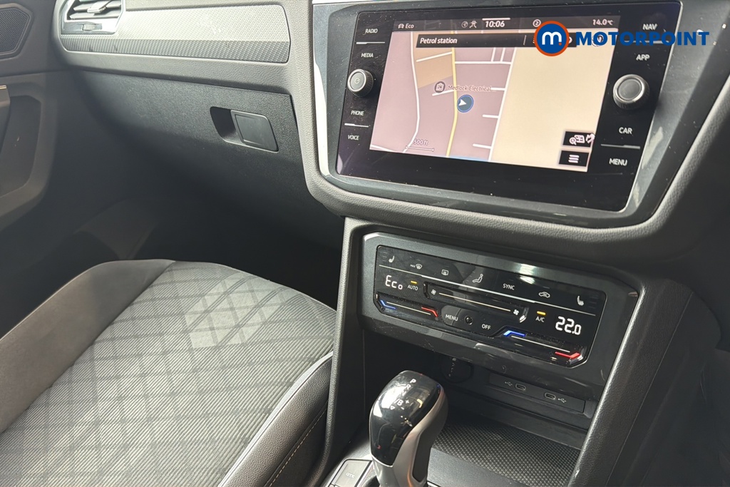 Volkswagen Tiguan Black Edition Automatic Petrol Plug-In Hybrid SUV - Stock Number (1648025) - 12th supplementary image