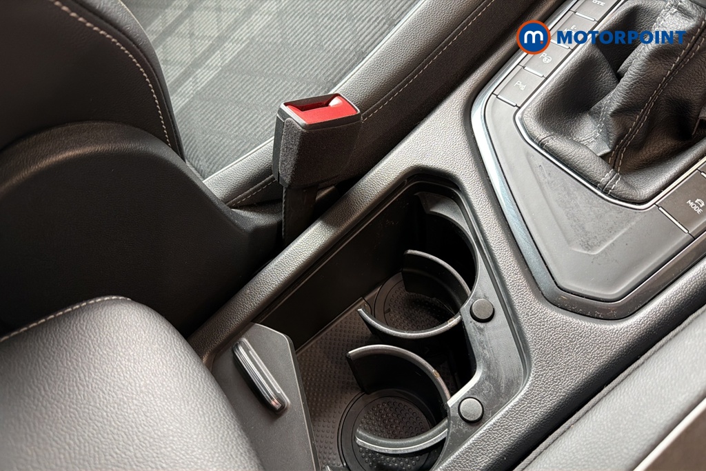 Volkswagen Tiguan Black Edition Automatic Petrol Plug-In Hybrid SUV - Stock Number (1648025) - 16th supplementary image