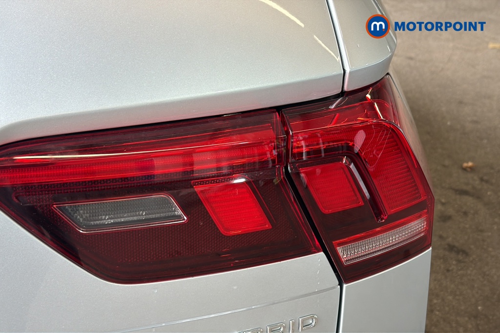 Volkswagen Tiguan Black Edition Automatic Petrol Plug-In Hybrid SUV - Stock Number (1648025) - 36th supplementary image