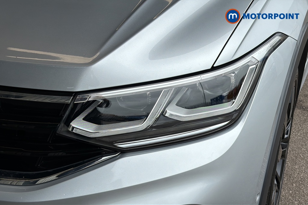 Volkswagen Tiguan Black Edition Automatic Petrol Plug-In Hybrid SUV - Stock Number (1648025) - 42nd supplementary image